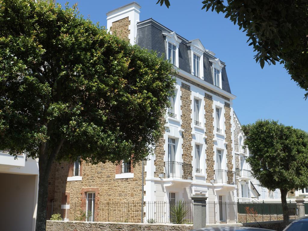 Villa des Thermes Saint-Malo Esterno foto